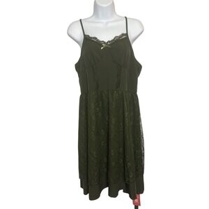 Babydoll Whimsigoth Womens Large Dress‎ Green Floral Lace Tiered Feminine NWT
